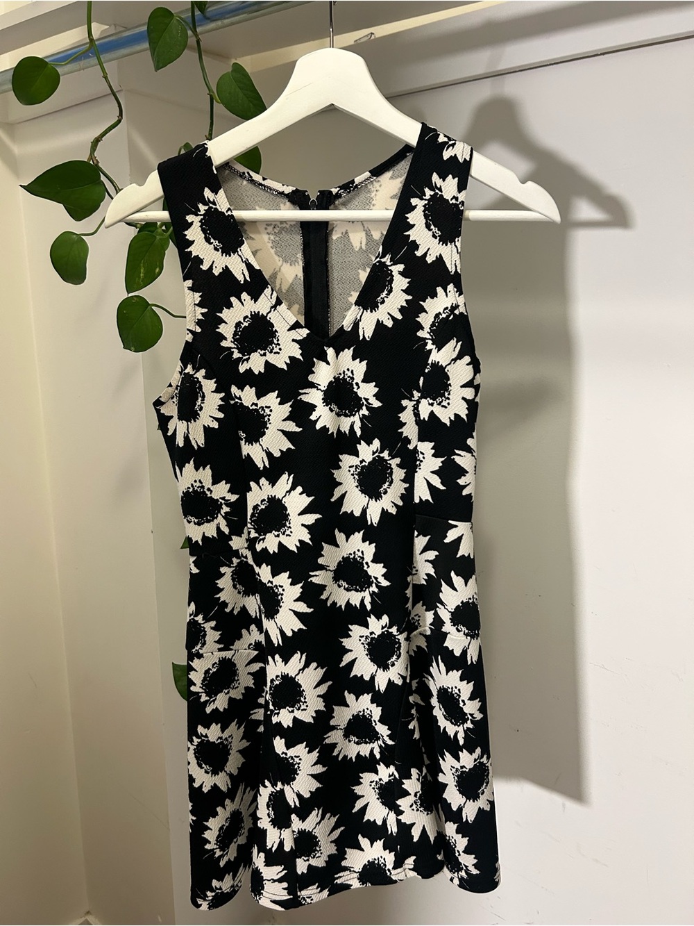 Black & White Floral Sleeveless Dress